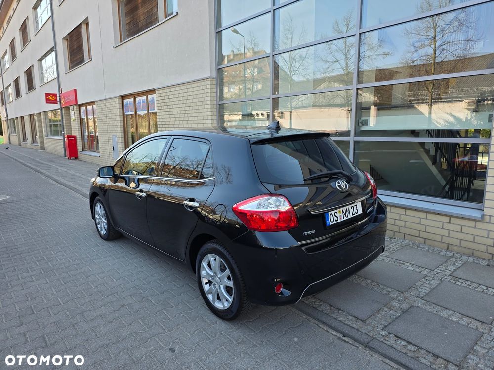 Toyota Auris 1.6 Premium Start - 5