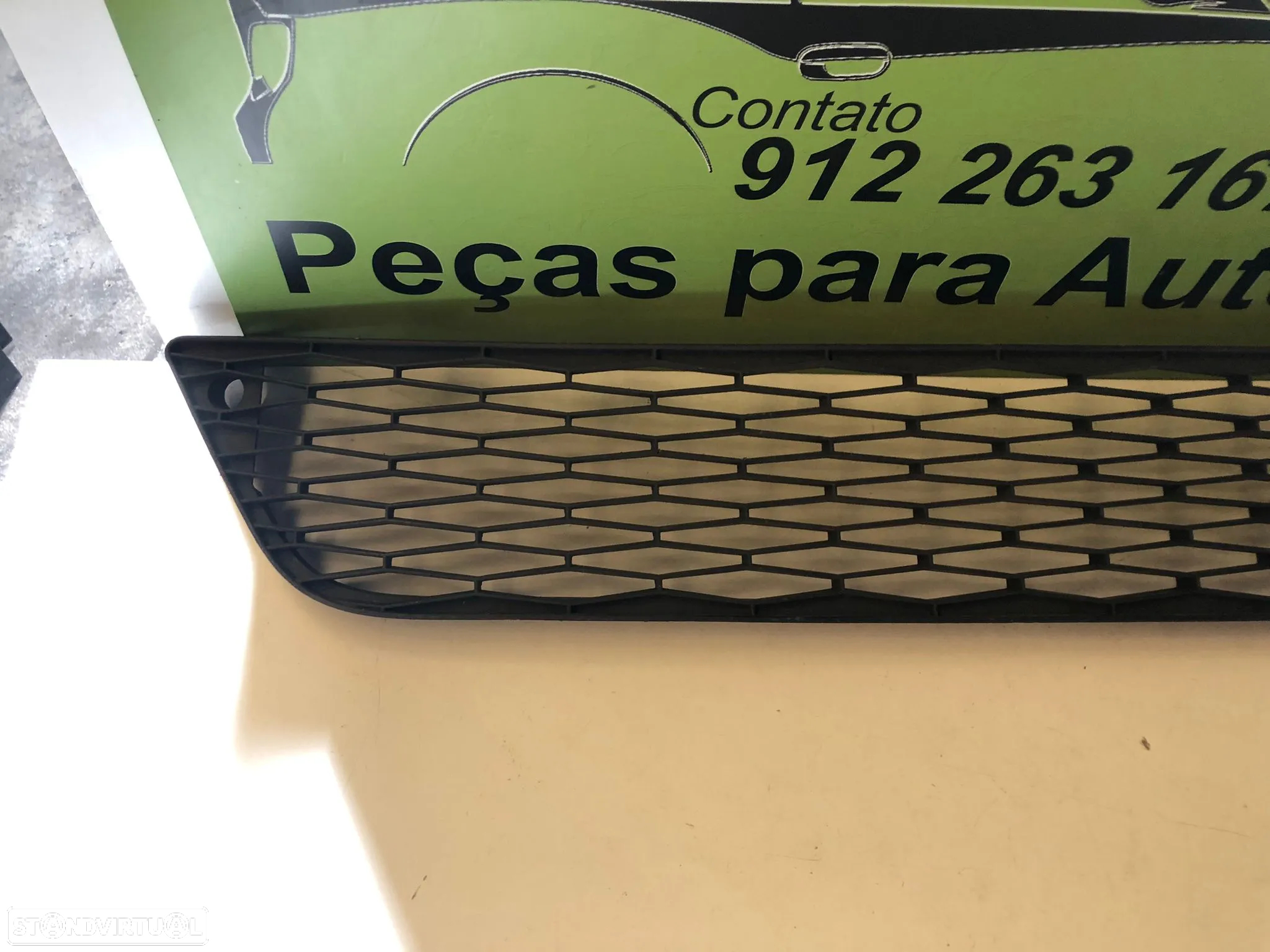 SEAT LEON 5F GRELHA PARA CHOQUES FRENTE - G115 - 3