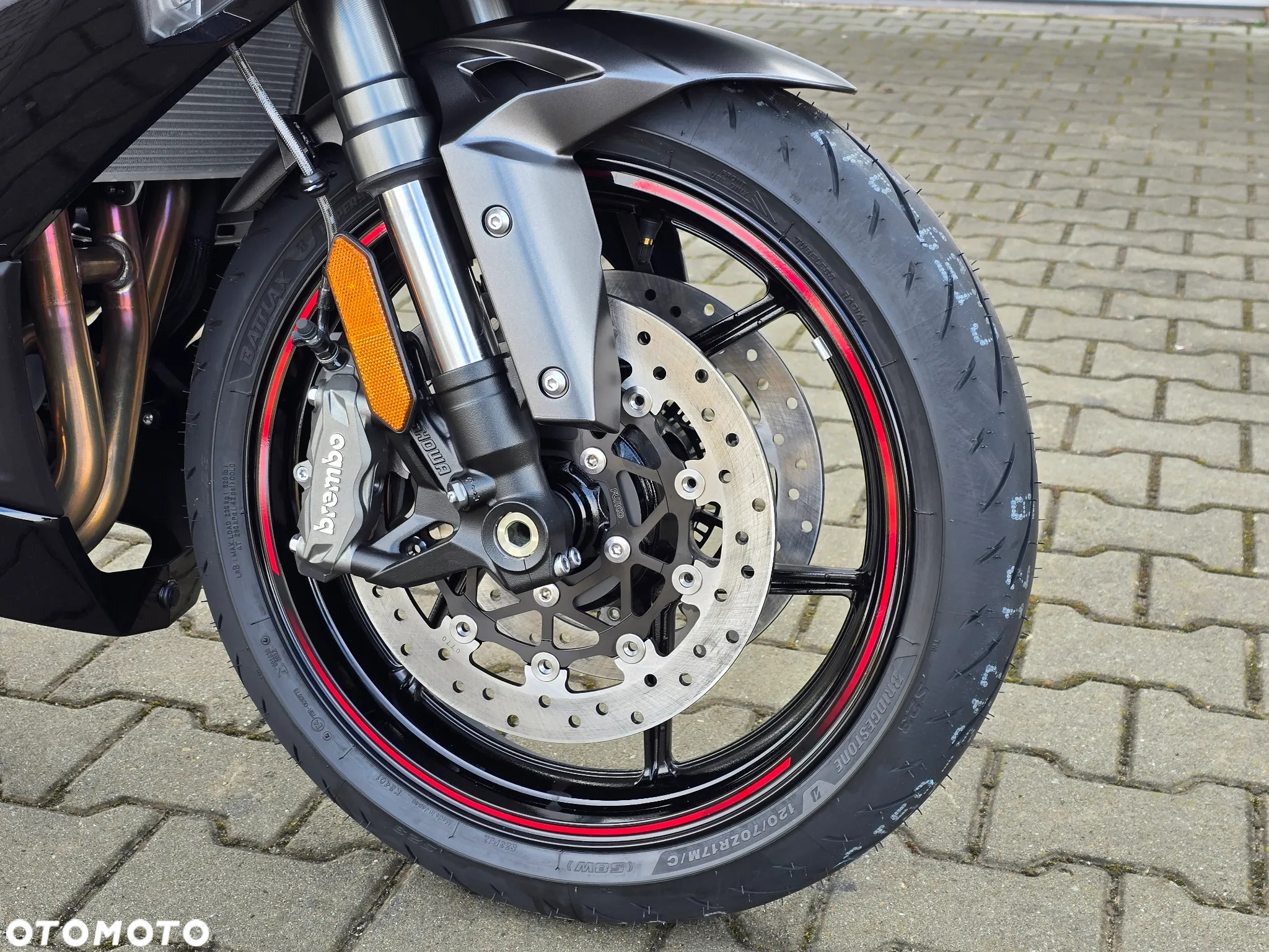 Kawasaki Ninja 1000 SX - 15
