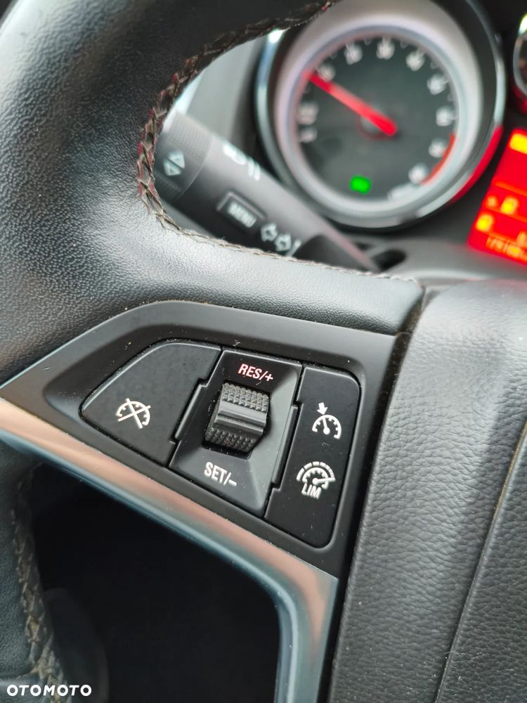 Opel Astra 1.4 Turbo Active - 10