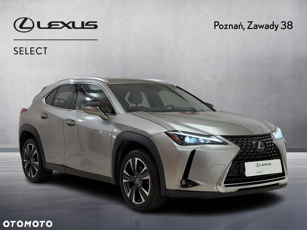 Lexus UX - 8