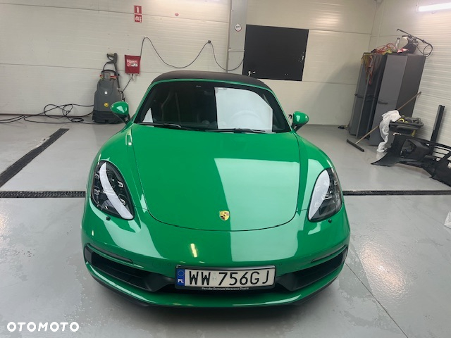 Porsche 718 Boxster Spyder - 2
