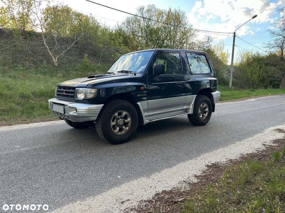 Mitsubishi Pajero - 1
