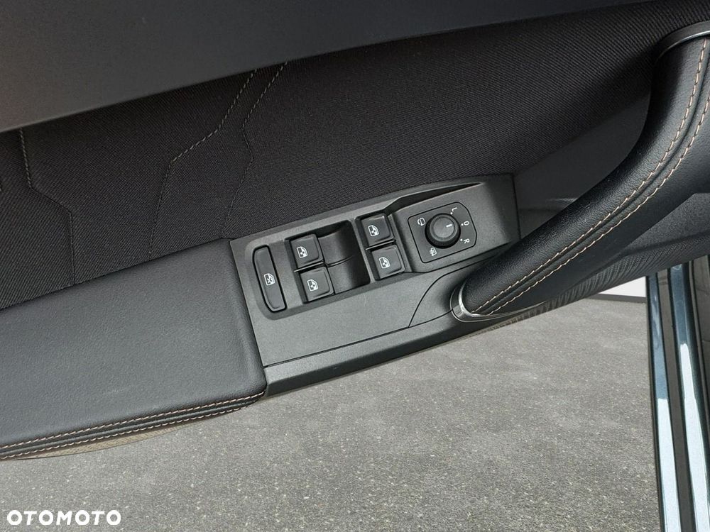 Cupra Leon 1.5 eTSI DSG - 29