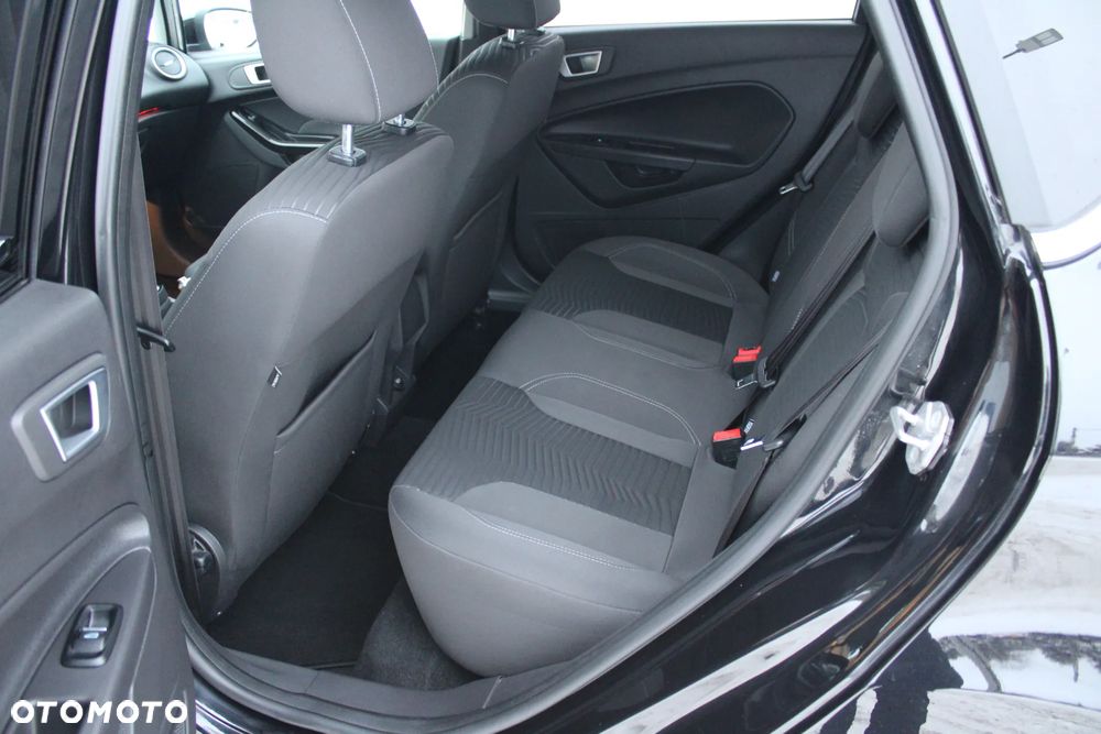 Ford Fiesta 1.0 EcoBoost Titanium - 27
