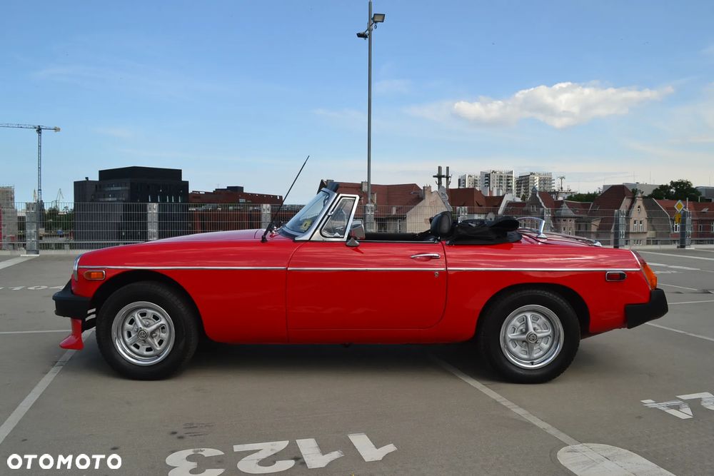 MG MGB - 19