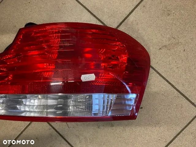 LAMPA TYŁ PRAWA BMW E82 E88 4869810 6924520 - 4