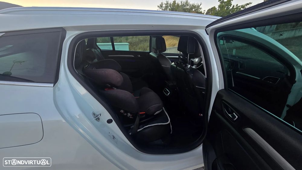 Renault Mégane Sport Tourer 1.5 Blue dCi Bose Edition - 22