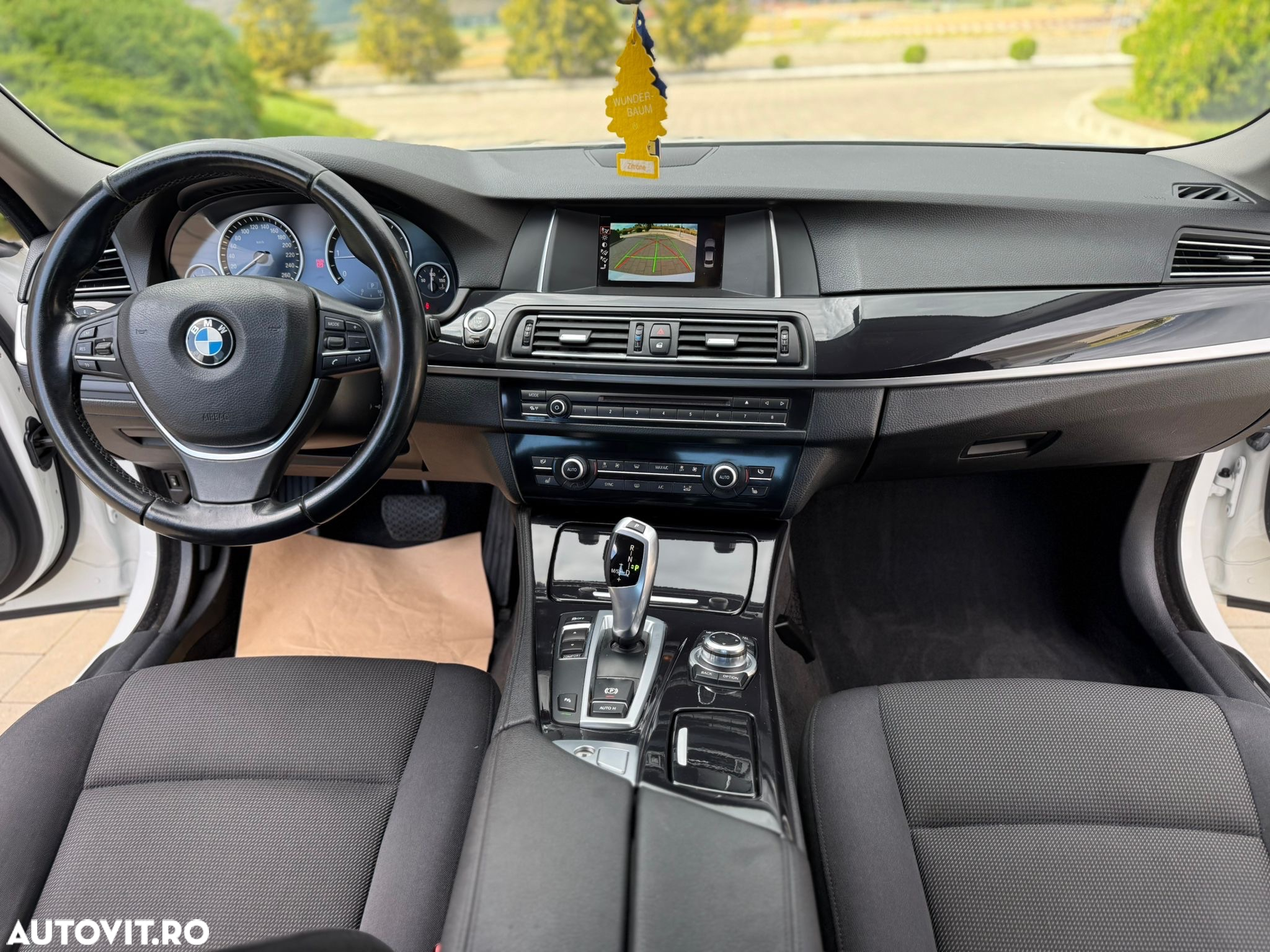 BMW Seria 5 520d - 9