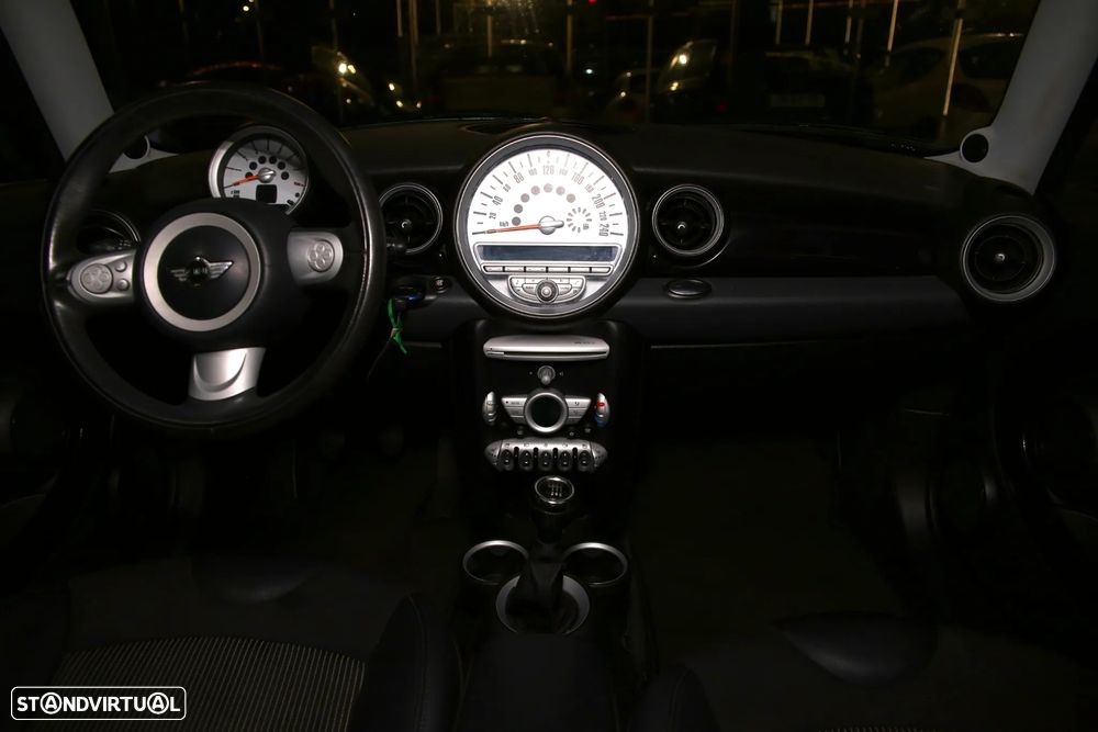 MINI Clubman Cooper - 11