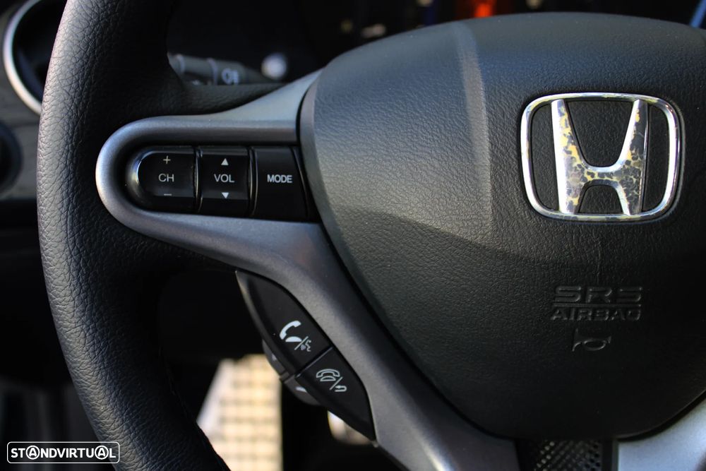 Honda Civic 1.8 Executive NAVI - 35