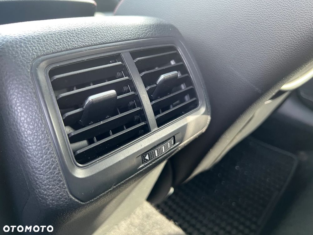 Volkswagen Golf GTI 2.0 TSI OPF DSG Performance - 15