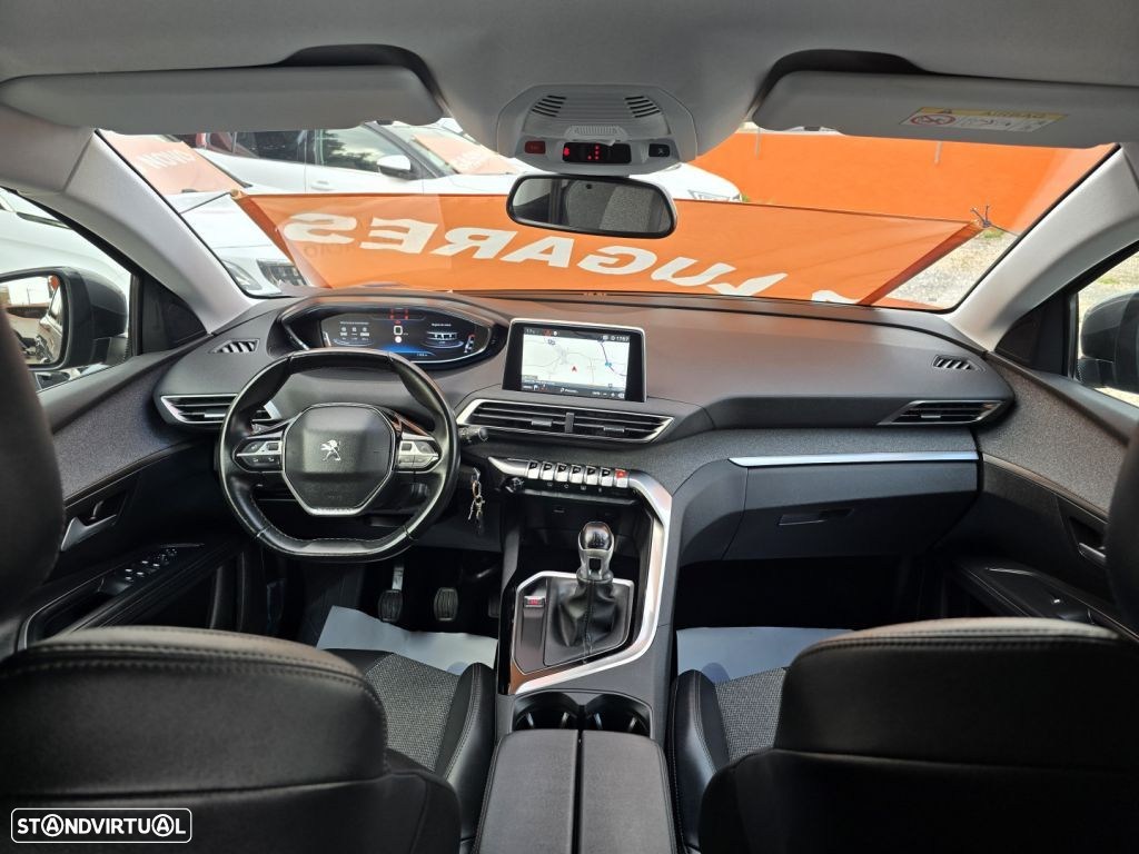 Peugeot 5008 1.2 PureTech Allure - 17