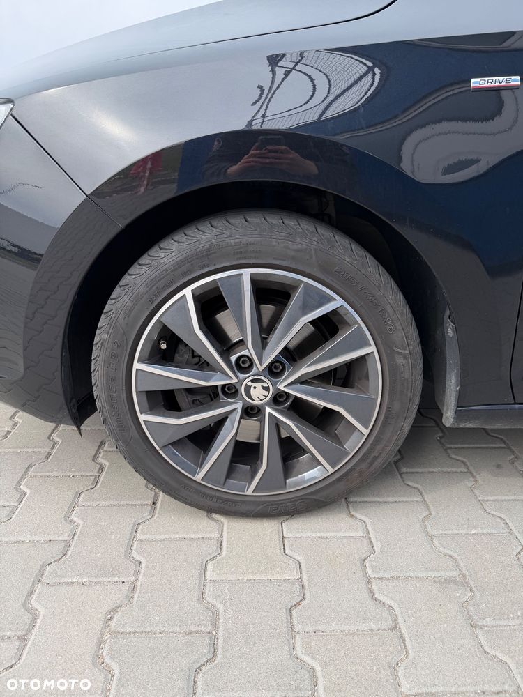 Skoda RAPID 1.6 TDI Ambition - 11
