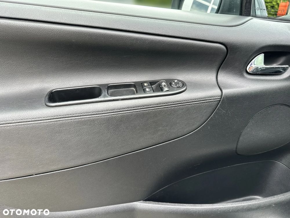 Peugeot 207 1.6 HDi Outdoor - 11