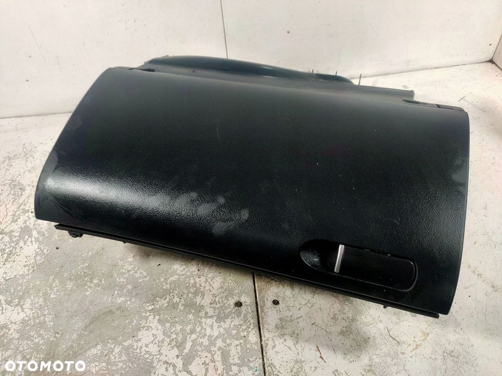 schowek pasażera lodóka audi a4 b6 b7 czarny - 5