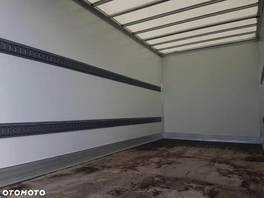 Renault MASTER KONTENER 8EP 4,22x2,23x2,22 KLIMA KRAJOWY MANUAL  6-BIEGÓW - 17