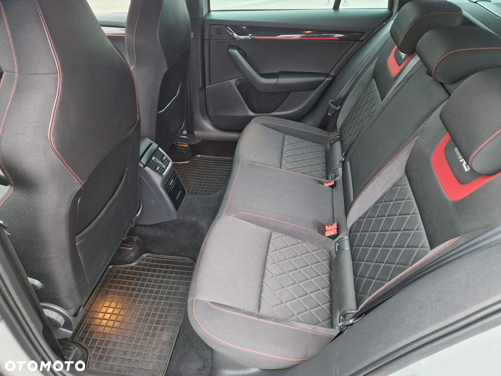 Skoda Octavia 2.0 TSI RS 245 - 13