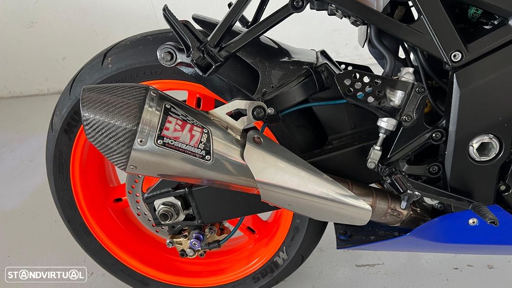 Suzuki GSX-R 600 - 13