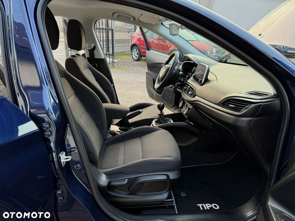 Fiat Tipo 1.4 T-Jet 16v Lounge EU6 - 23