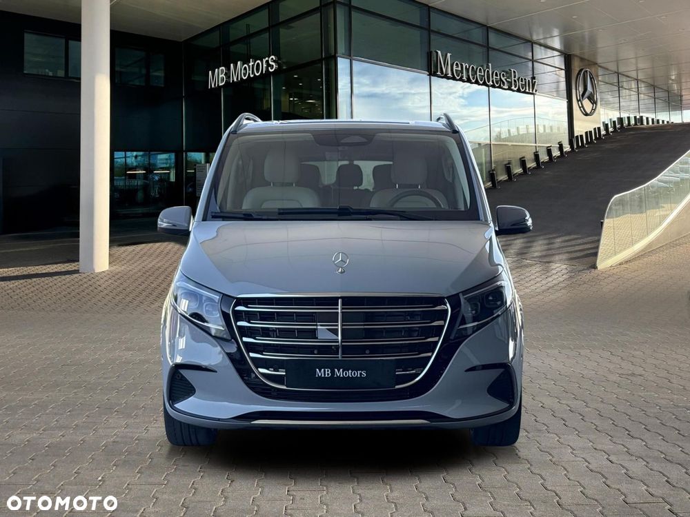 Mercedes-Benz Klasa V - 9