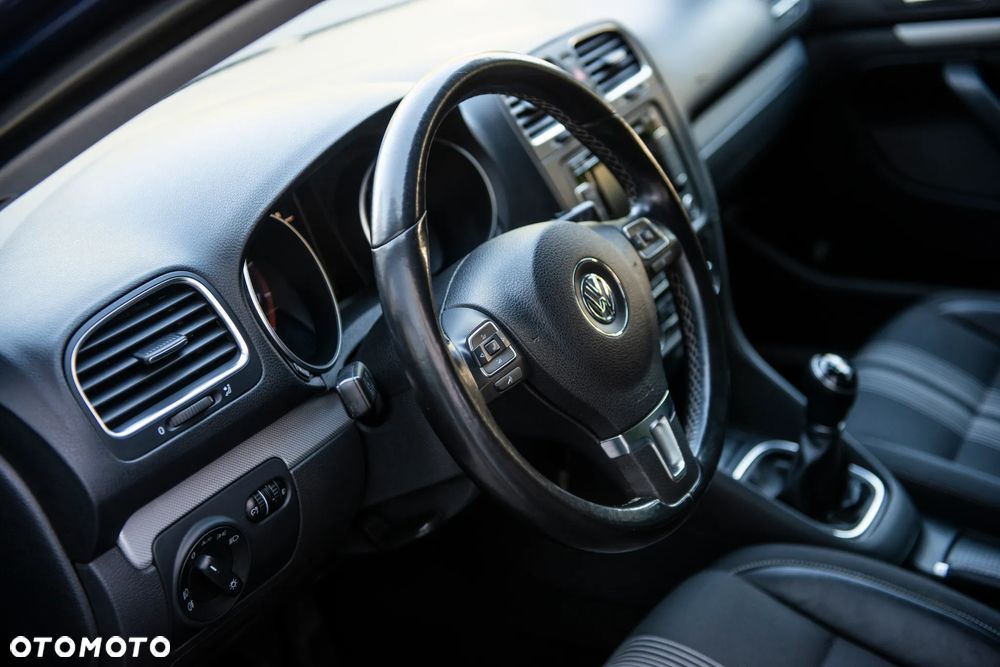 Volkswagen Golf 1.2 TSI MATCH - 17