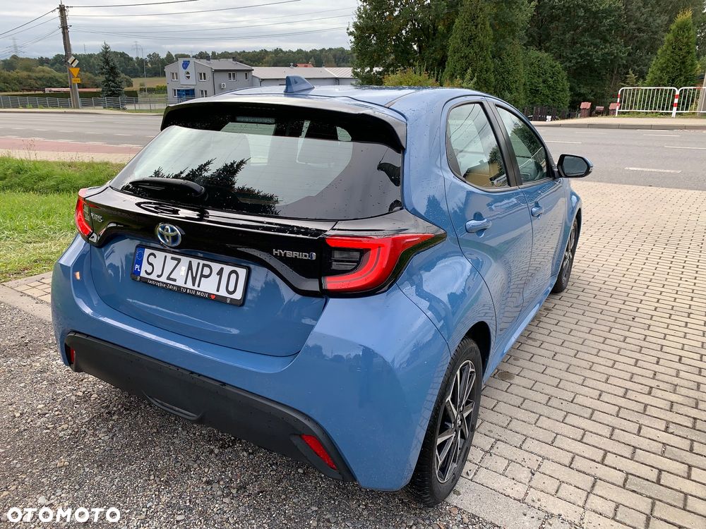 Toyota Yaris Hybrid 1.5 VVT-i Team Deutschland - 5