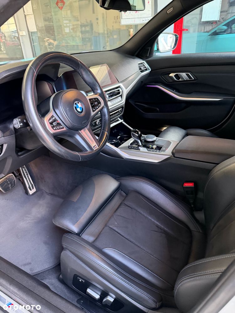 BMW Seria 3 M340i xDrive sport - 27