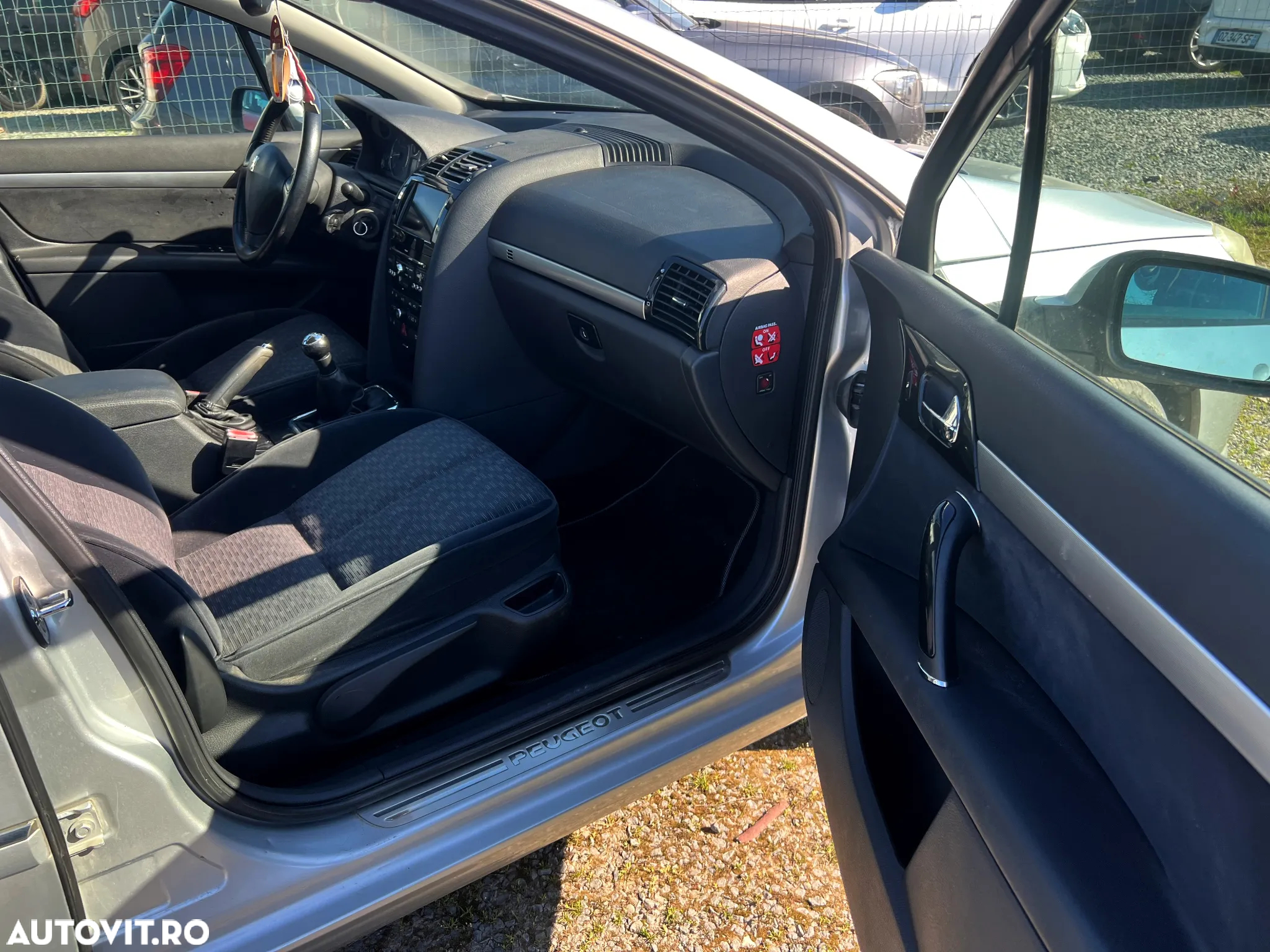 Peugeot 407 1.6 HDi Confort - 12