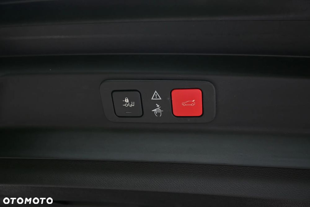 Peugeot 5008 2.0 BlueHDI GT S&S EAT8 - 24