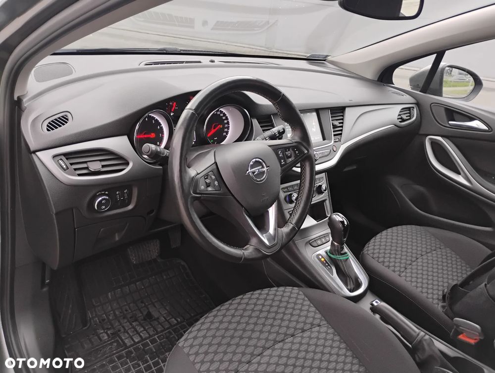 Opel Astra 1.4 T Dynamic S&S - 11