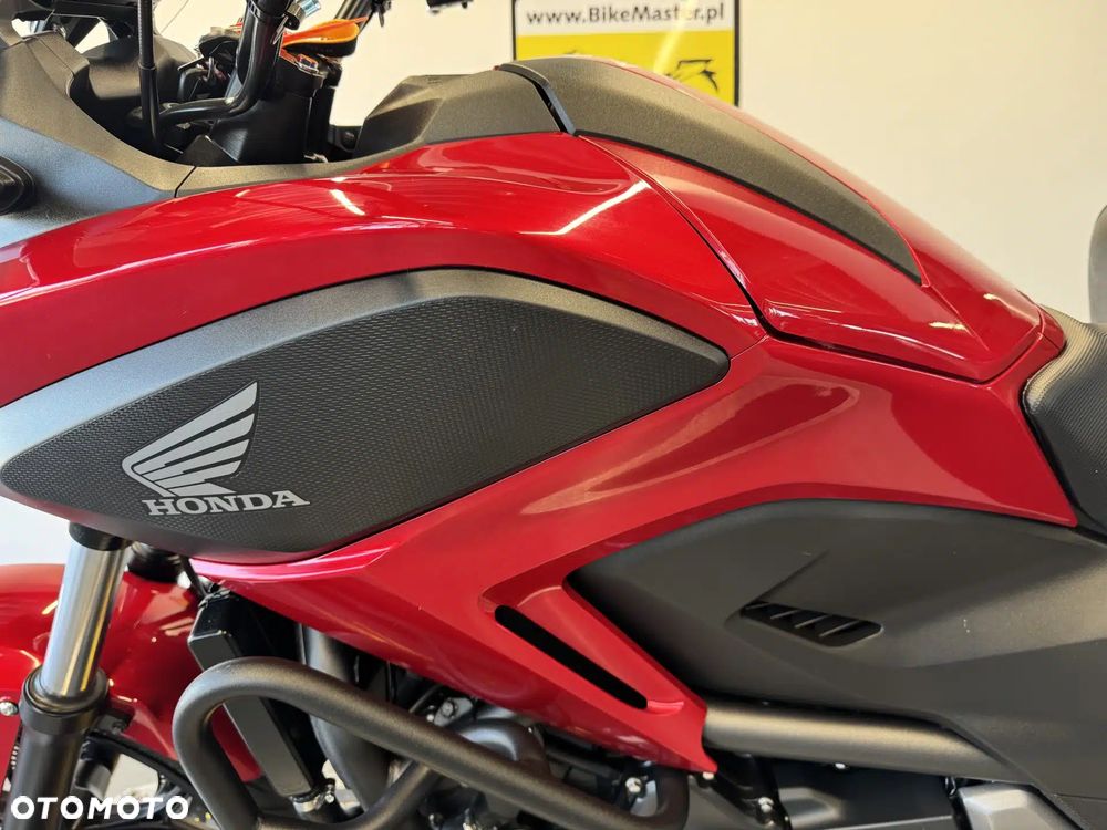 Honda NC - 22