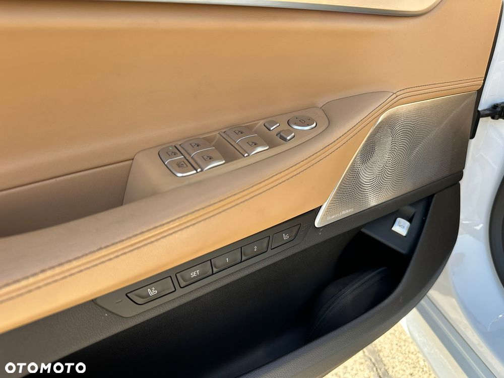 BMW Seria 7 - 20