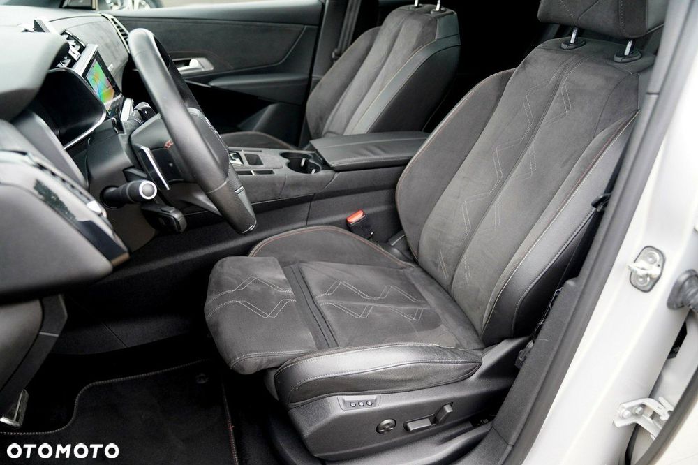 DS Automobiles DS 7 Crossback - 21