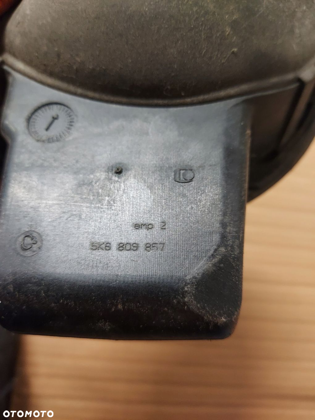 KLAPKA WLEWU PALIWA VW GOLF VI HB 5D 5K6809857 - 3
