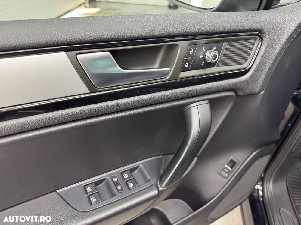 Volkswagen Touareg 3.0 V6 TDI Blue Motion DPF Automatik - 24