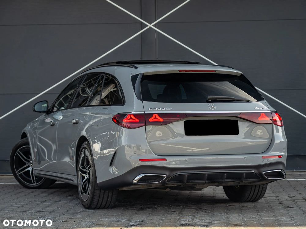 Mercedes-Benz Klasa E 300 de PHEV 4-Matic AMG 9G-Tronic - 8