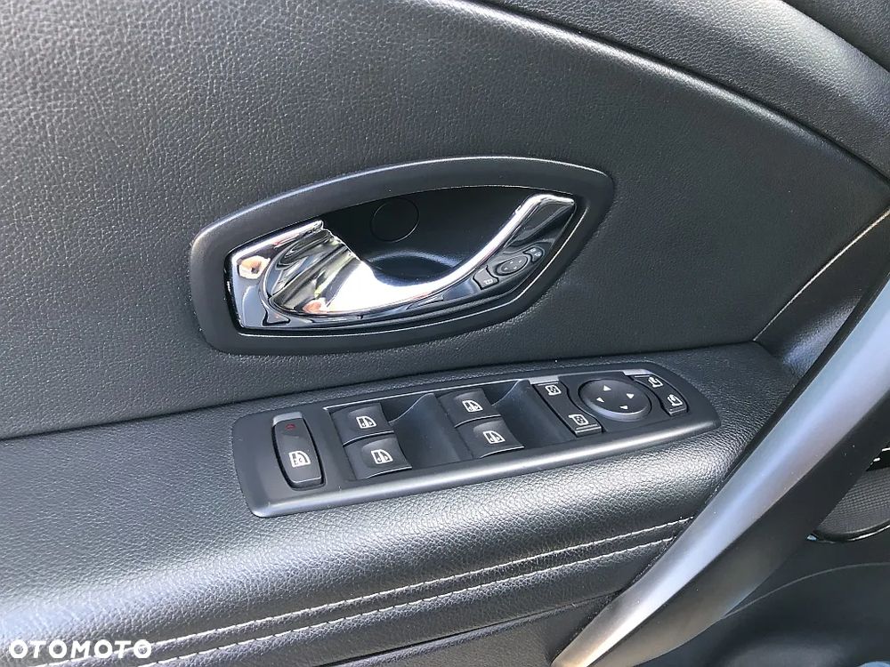 Renault Megane ENERGY dCi 110 EDC BOSE EDITION - 19