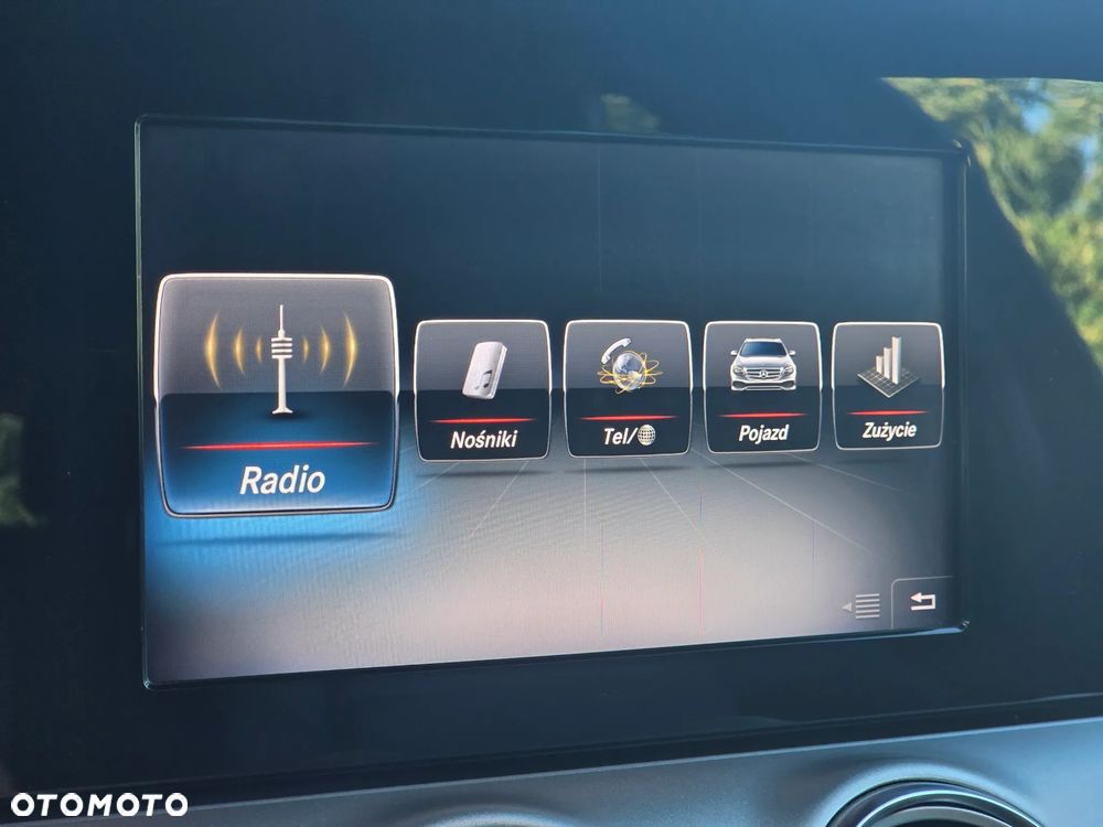 Mercedes-Benz Klasa E 200 9G-TRONIC - 26