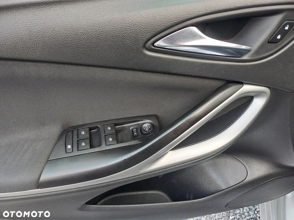 Opel Astra 1.6 CDTI Enjoy - 26