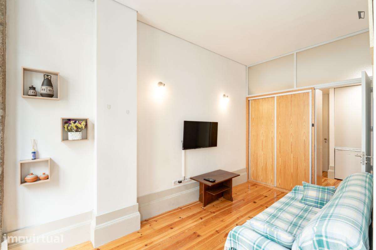 Apartamento com 1 quartos - localizado em Cedofeita Porto - Grande imagem: 4/20