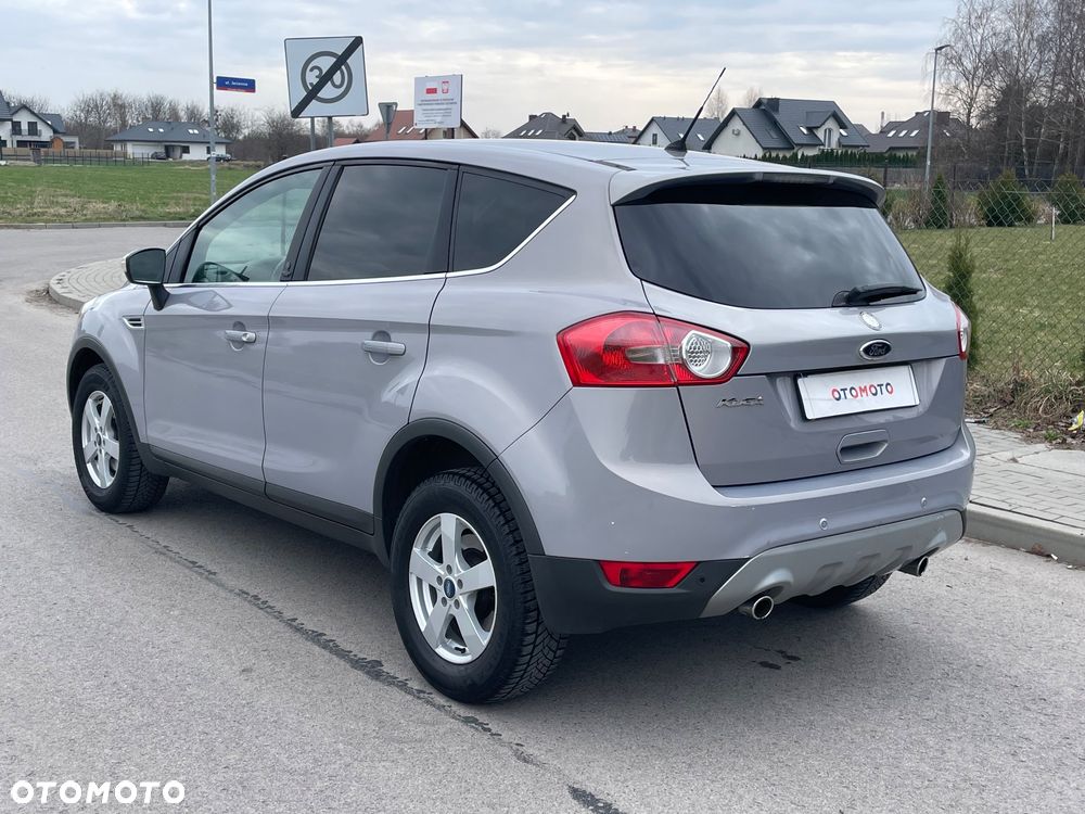 Ford Kuga 2.0 TDCi 2x4 Champions Edition - 36