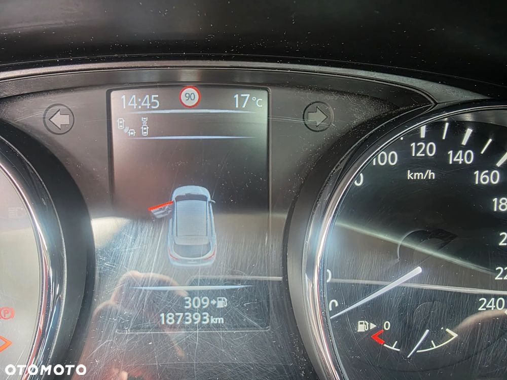 Nissan Qashqai 1.6 DCi Tekna - 8