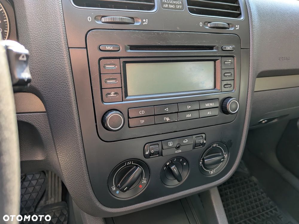 Volkswagen Golf 1.6 Comfortline - 9