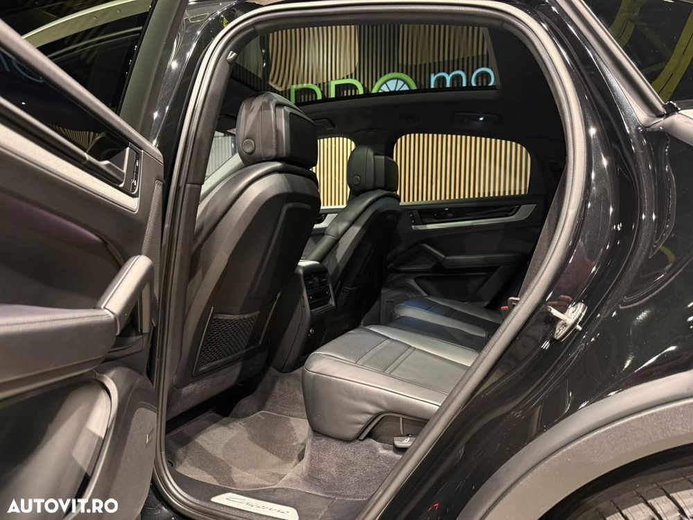 Porsche Cayenne Coupe - 20
