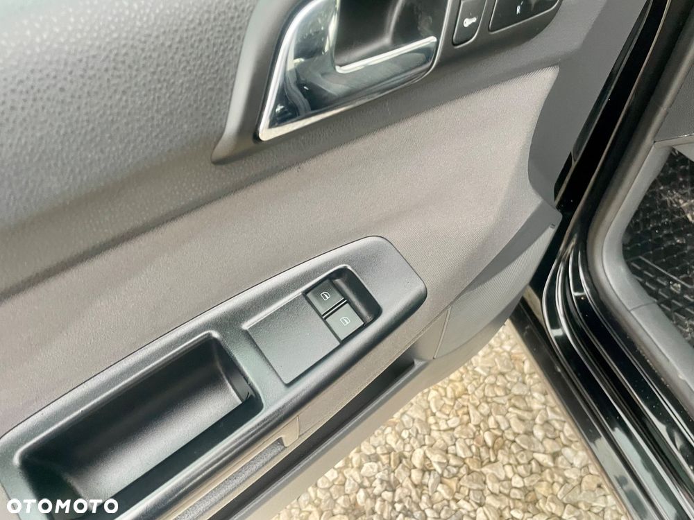 Volkswagen Polo - 29