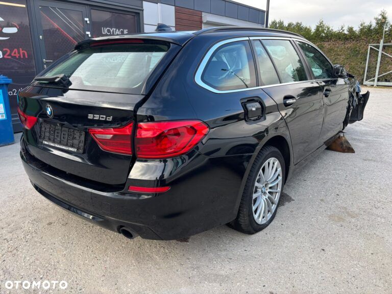 BMW 5 Series 2018 photo 4