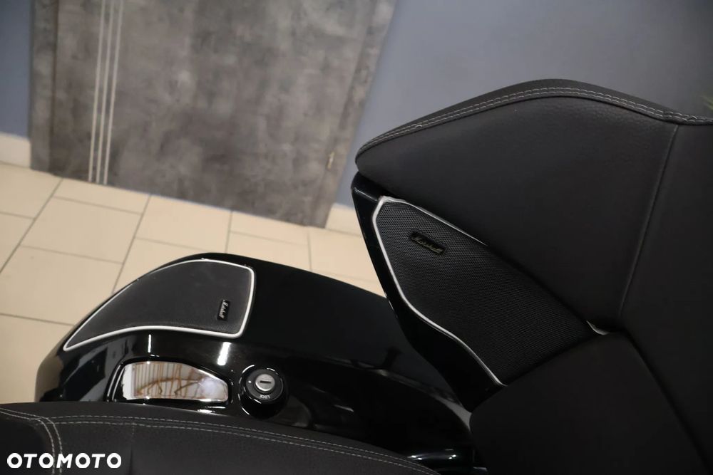 BMW R - 22
