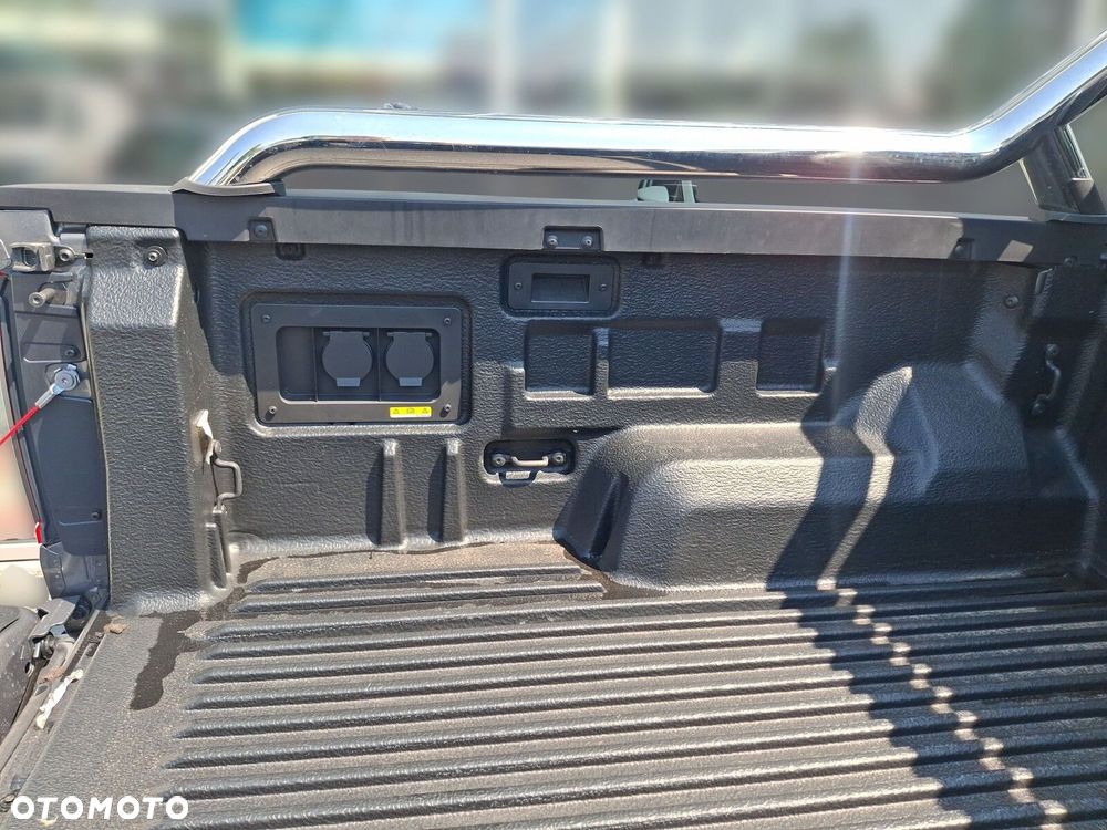 Volkswagen Amarok - 20