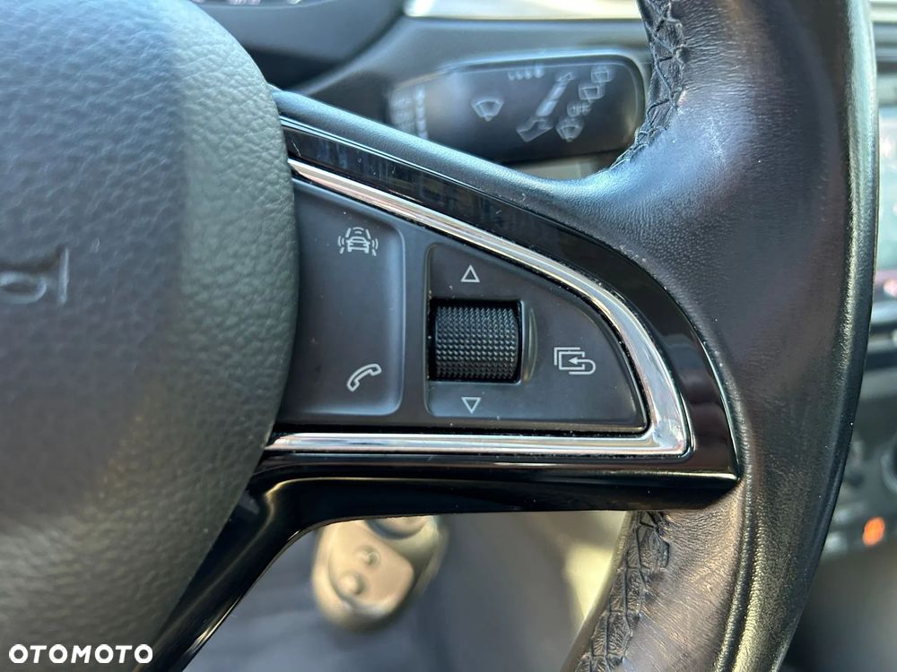 Skoda RAPID 1.0 TSI Ambition - 9